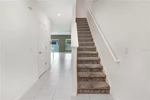 32103 Pond Apple Bnd, San Antonio, FL 33576 - Photo 2