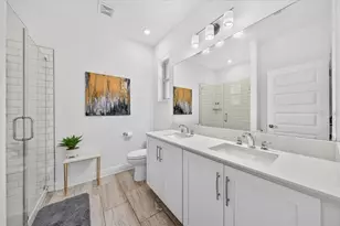 1821 27th St S, Saint Petersburg, FL 33712 - Photo 18