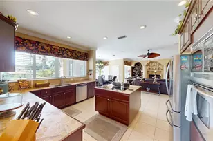 4929 N River Shore Dr, Tampa, FL 33603 - Photo 18