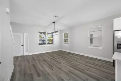6910 Dartmouth Avenue N, Saint Petersburg, FL 33710 - Photo 6