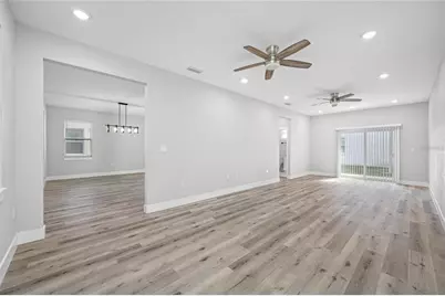 6910 Dartmouth Avenue N, Saint Petersburg, FL 33710 - Photo 12