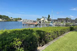 608 Yardarm Dr, Apollo Beach, FL 33572 - Photo 28