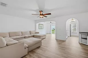 4604 Ashburn Square Dr, Tampa, FL 33610 - Photo 8