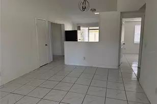 10205 Bellhurst Ct, Tampa, FL 33615 - Photo 4