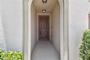 10606 Laguna Plains Dr, Riverview, FL 33578 - Photo 4