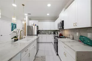 31990 Blue Passing, Wesley Chapel, FL 33545 - Photo 10