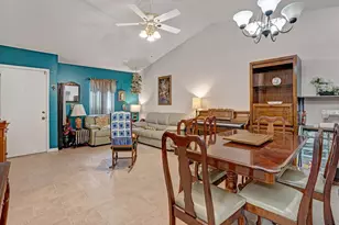 10227 Gifford Dr, Spring Hill, FL 34608 - Photo 4