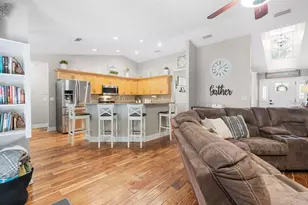 2203 Par Meadows Ln, Plant City, FL 33566 - Photo 22