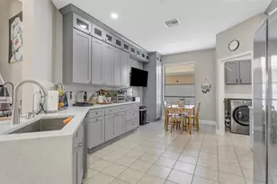 501 Stone Briar Dr, Ruskin, FL 33570 - Photo 6