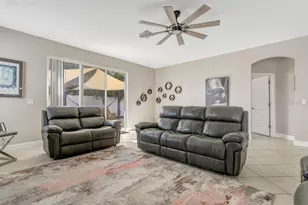 501 Stone Briar Dr, Ruskin, FL 33570 - Photo 12