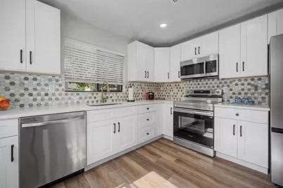 2218 Bay Berry Lane, Clearwater, FL 33763 - Photo 16