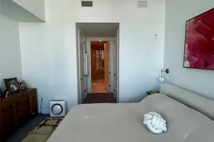 400 Central Ave, Saint Petersburg, FL 33701 - Photo 12