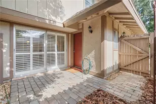 903 Buck Ct, Brandon, FL 33511 - Photo 8