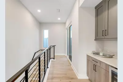 372 6th Street S #12, Saint Petersburg, FL 33701 - Photo 34