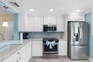 5702 Puerta Del Sol Blvd S, Saint Petersburg, FL 33715 - Photo 18