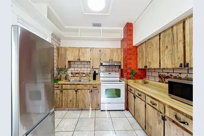 210 W Floribraska Avenue, Tampa, FL 33603 - Photo 18
