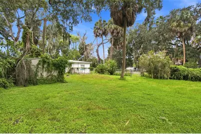 11301 Sylvan Green Lane, Riverview, FL 33569 - Photo 12