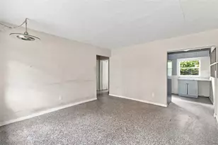 11301 Sylvan Green Ln, Riverview, FL 33569 - Photo 8