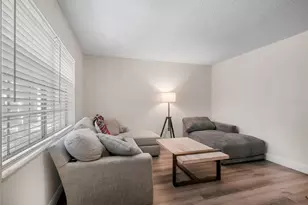 4335 Aegean Dr, Tampa, FL 33611 - Photo 6