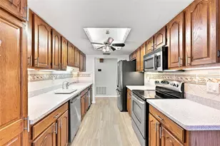 1618 Layton Ct, Sun City Center, FL 33573 - Photo 12