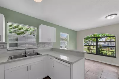 1521 13th Street W, Palmetto, FL 34221 - Photo 12