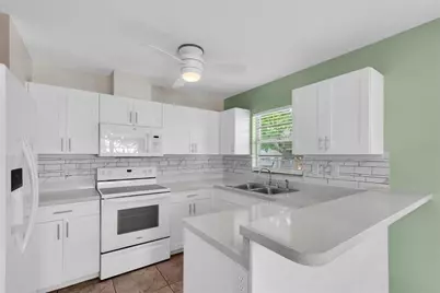 1521 13th Street W, Palmetto, FL 34221 - Photo 10