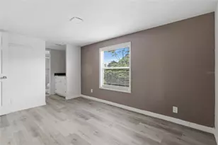 36131 Zinnia St, Zephyrhills, FL 33541 - Photo 10