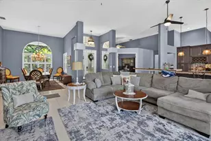 8735 Crescent Forest Blvd, New Port Richey, FL 34654 - Photo 12