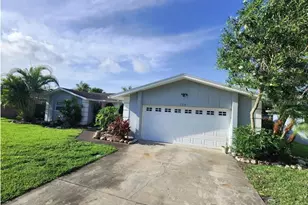 128 98th Ave N, Saint Petersburg, FL 33702 - Photo 2
