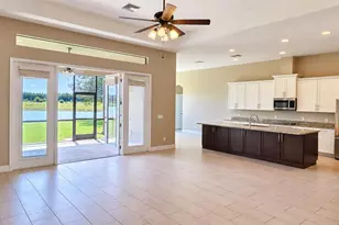 10619 Mistflower Ln, Tampa, FL 33647 - Photo 4