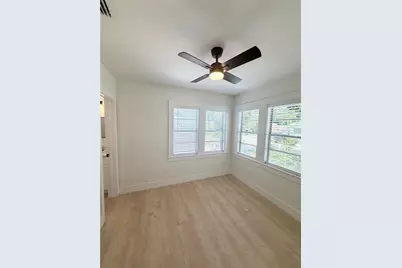 104 W Lambright Street, Tampa, FL 33604 - Photo 8
