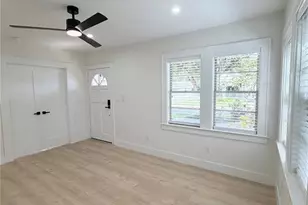 104 W Lambright St, Tampa, FL 33604 - Photo 16