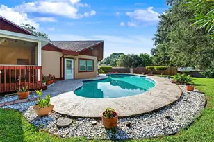 4910 Foxrun Pl, Lakeland, FL 33813 - Photo 32