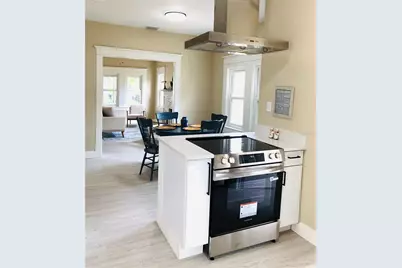908 Vine Avenue, Clearwater, FL 33755 - Photo 10