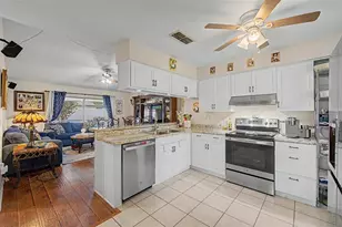 1004 Coolwood Pl, Brandon, FL 33511 - Photo 10