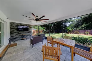 2043 Dodge St, Clearwater, FL 33760 - Photo 30