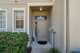 752 Vallance Way NE, Saint Petersburg, FL 33716 - Photo 2