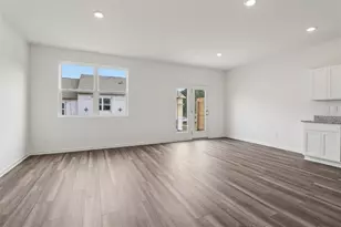 3689 Spire Dr, Davenport, FL 33837 - Photo 6