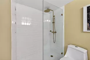 13405 Pinelake Way, Tampa, FL 33618 - Photo 32