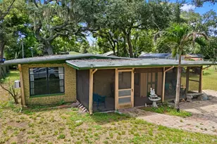 133 E 145th Ave, Tampa, FL 33613 - Photo 4