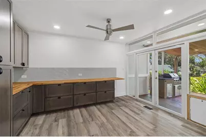 904 Bayshore Drive, Tarpon Springs, FL 34689 - Photo 14