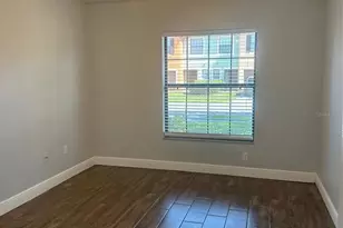 2516 Edgewater Falls Dr, Brandon, FL 33511 - Photo 4