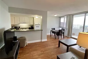 470 3rd Street S, Saint Petersburg, FL 33701 - Photo 2