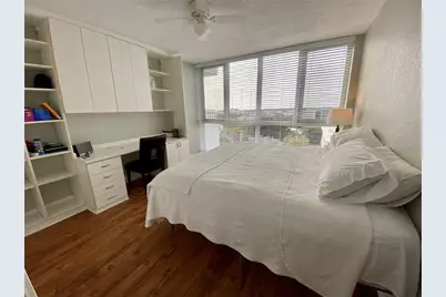 470 3rd Street S #805, Saint Petersburg, FL 33701 - Photo 6