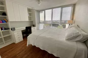 470 3rd Street S, Saint Petersburg, FL 33701 - Photo 6