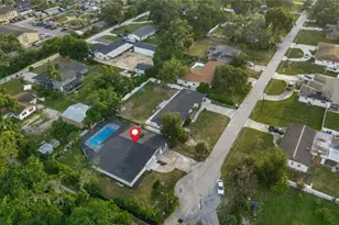5627 Oakland Dr, Tampa, FL 33617 - Photo 48