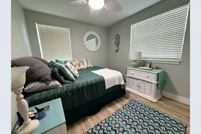 421 Virginia Avenue, Madeira Beach, FL 33708 - Photo 20
