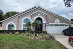 811 Sand Ridge Dr, Valrico, FL 33594 - Photo 1