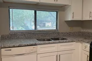 11411 Midfield Way, Tampa, FL 33624 - Photo 6