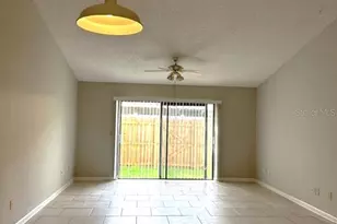 11411 Midfield Way, Tampa, FL 33624 - Photo 8